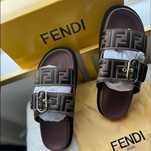 FENDI SLIDES